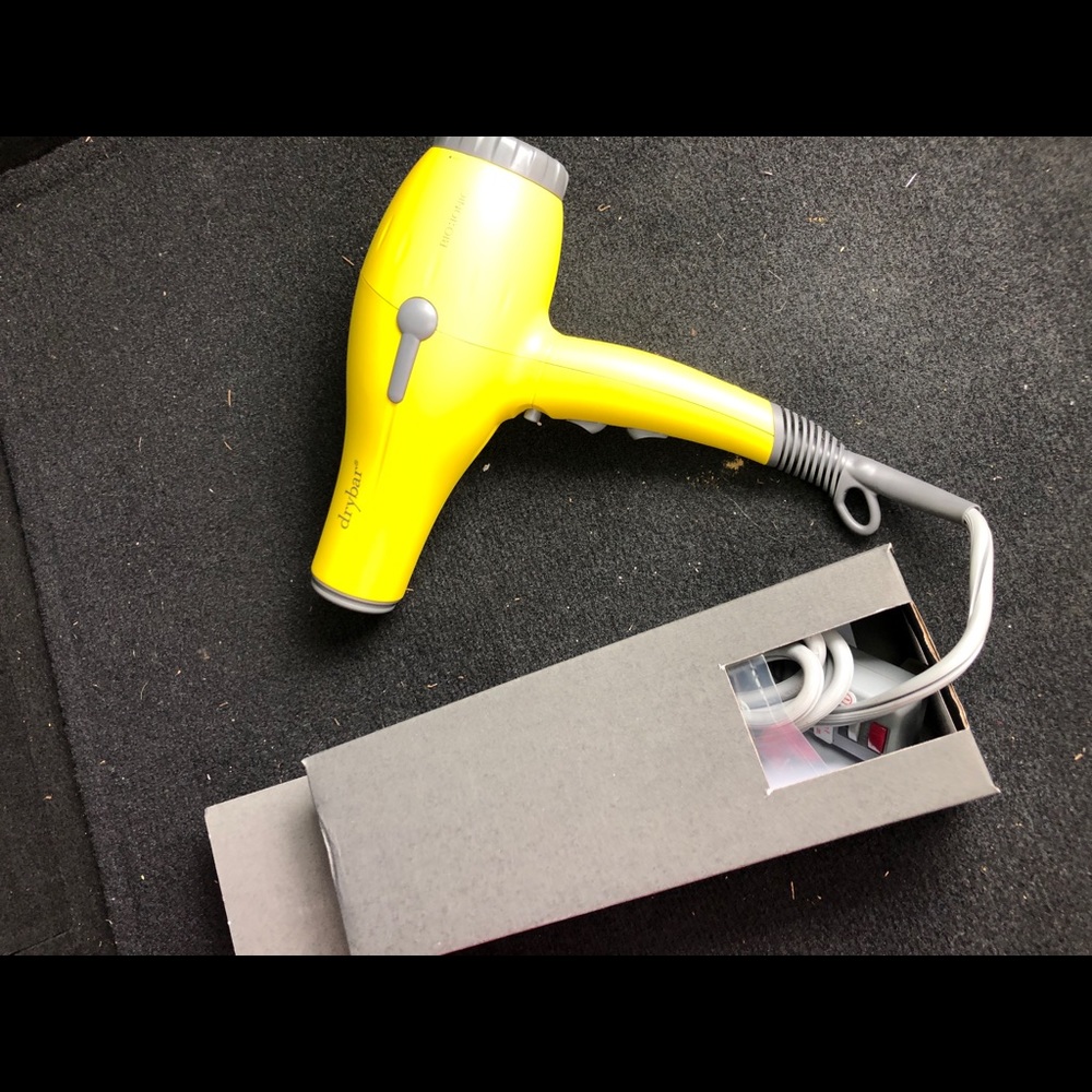 Drybar Buttercup Blowdryer